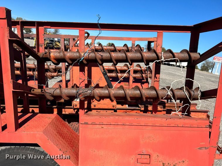 image for item KH9585 Ditch Witch 140 earth auger