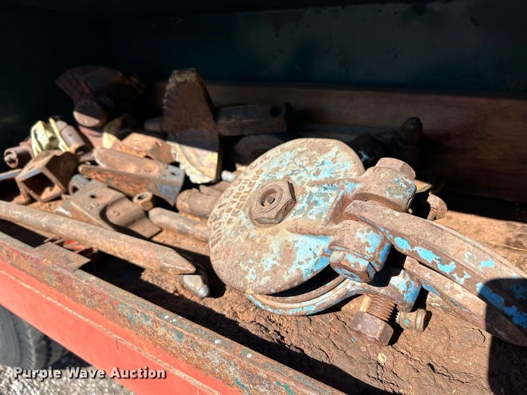 image for item KH9585 Ditch Witch 140 earth auger