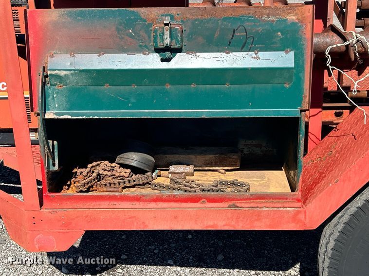 image for item KH9585 Ditch Witch 140 earth auger