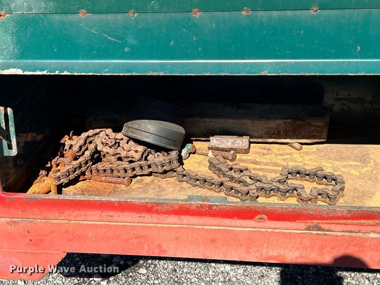 image for item KH9585 Ditch Witch 140 earth auger