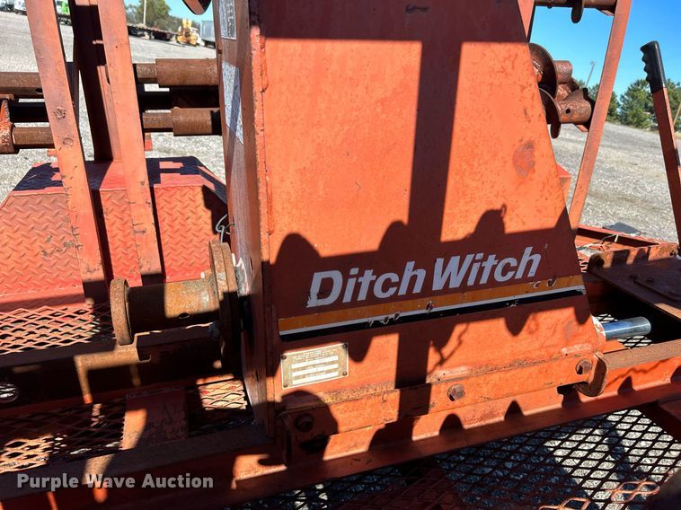 image for item KH9585 Ditch Witch 140 earth auger