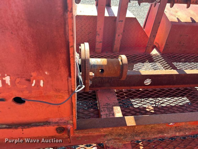 image for item KH9585 Ditch Witch 140 earth auger