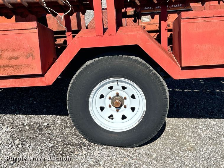 image for item KH9585 Ditch Witch 140 earth auger