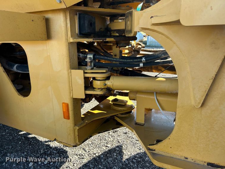 image for item KH9589 2005 Caterpillar  928G wheel loader