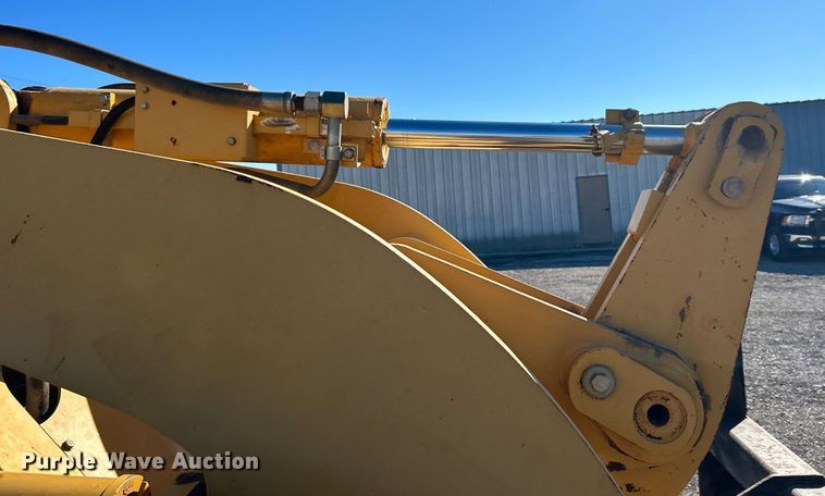 image for item KH9589 2005 Caterpillar  928G wheel loader