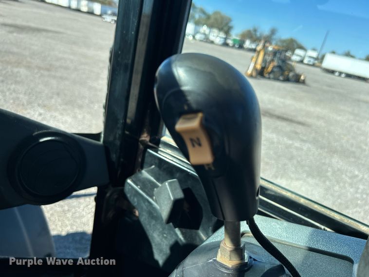 image for item KH9589 2005 Caterpillar  928G wheel loader