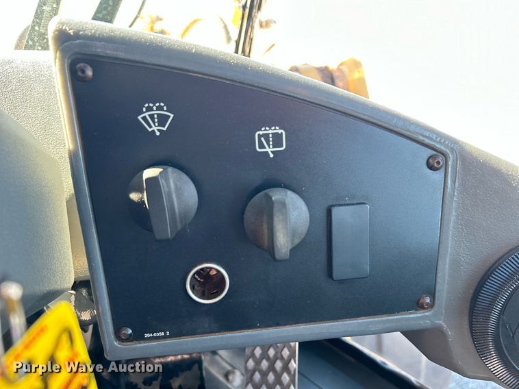 image for item KH9589 2005 Caterpillar  928G wheel loader