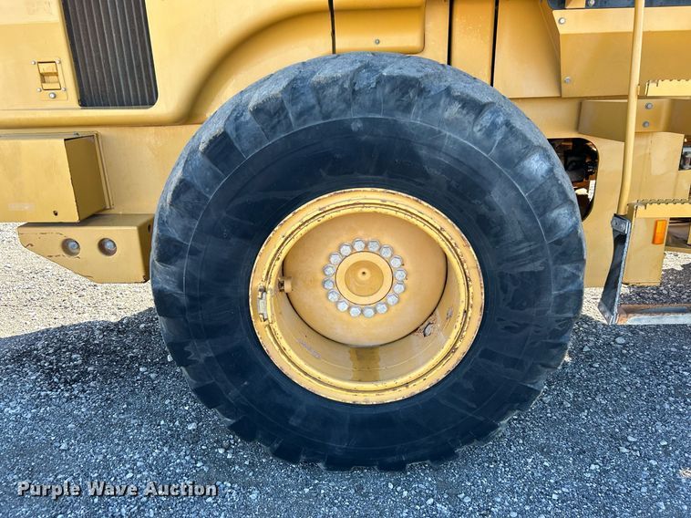 image for item KH9589 2005 Caterpillar  928G wheel loader