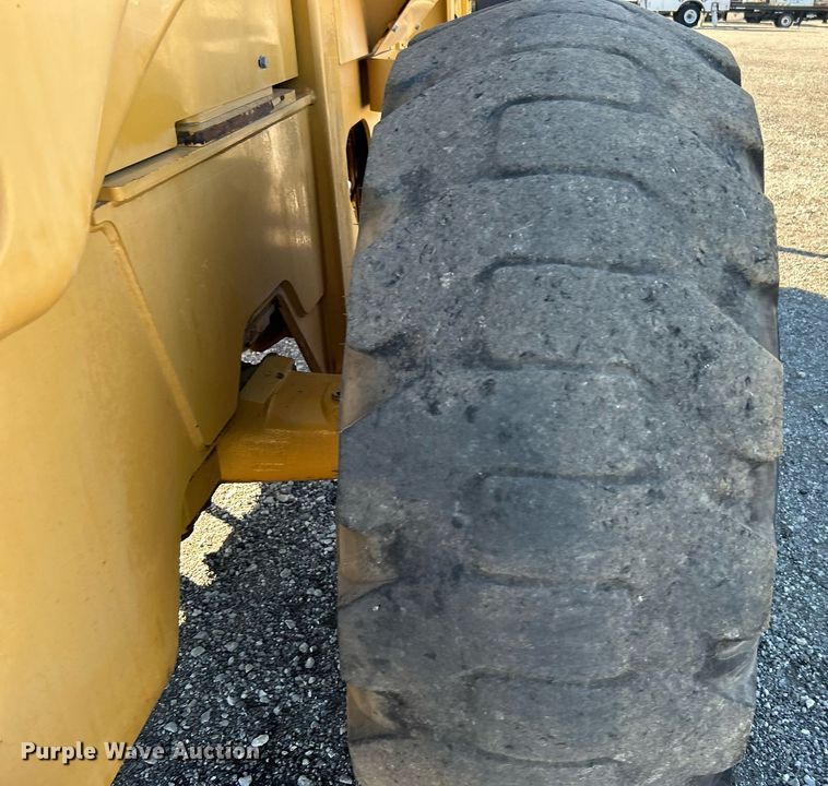 image for item KH9589 2005 Caterpillar  928G wheel loader