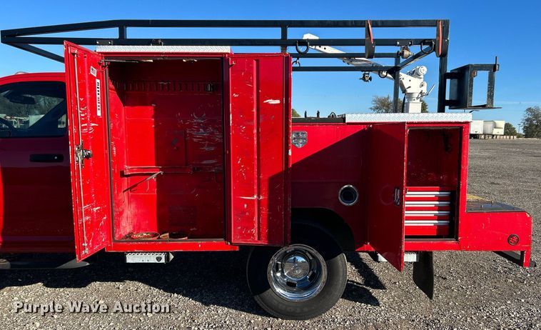 image for item KH9596 2016 Dodge Ram 3500HD  utility bed pickup truck