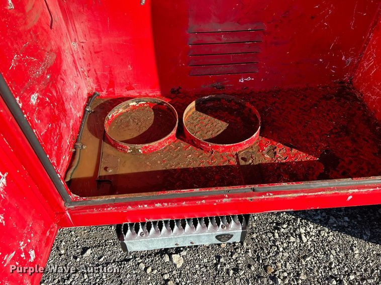 image for item KH9596 2016 Dodge Ram 3500HD  utility bed pickup truck