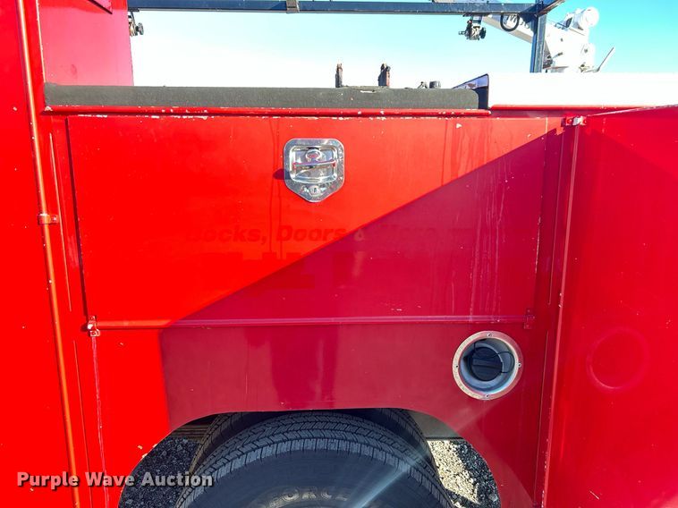 image for item KH9596 2016 Dodge Ram 3500HD  utility bed pickup truck