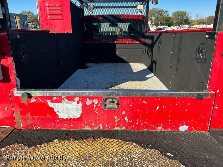 image for item KH9596 2016 Dodge Ram 3500HD  utility bed pickup truck