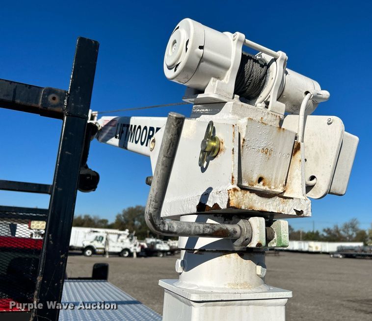 image for item KH9596 2016 Dodge Ram 3500HD  utility bed pickup truck