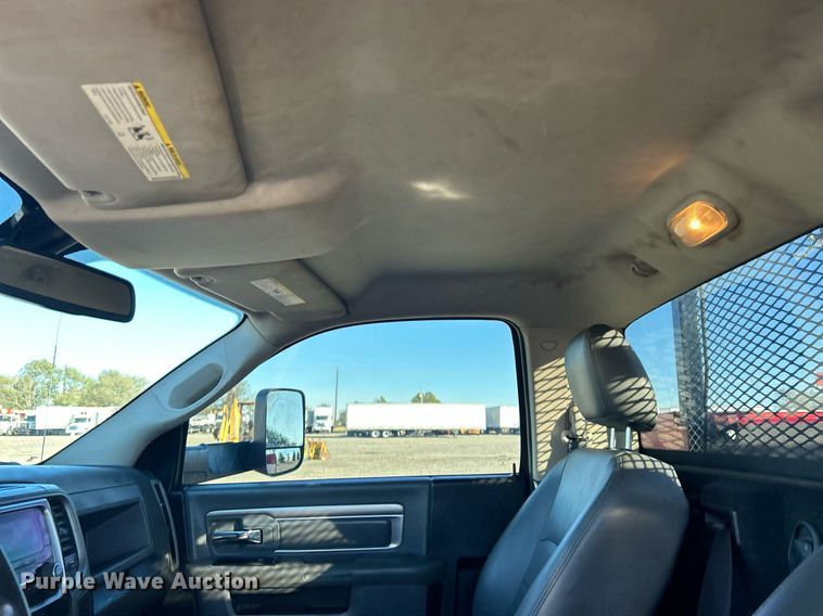 image for item KH9596 2016 Dodge Ram 3500HD  utility bed pickup truck