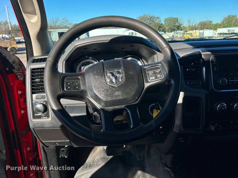 image for item KH9596 2016 Dodge Ram 3500HD  utility bed pickup truck