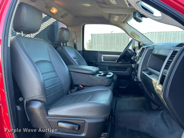 image for item KH9596 2016 Dodge Ram 3500HD  utility bed pickup truck