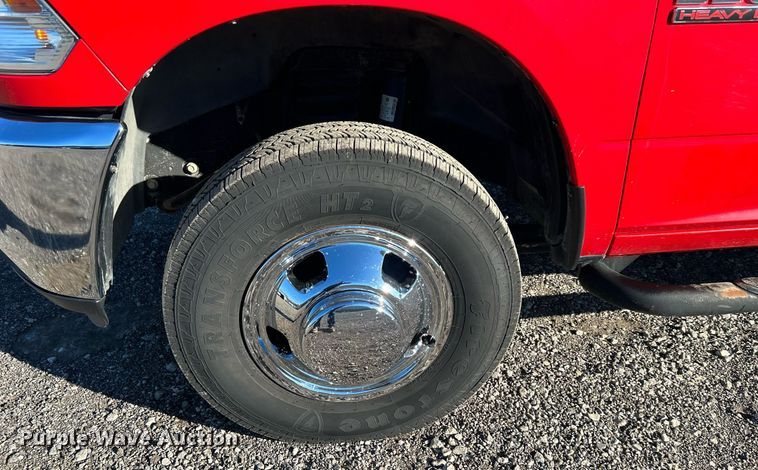 image for item KH9596 2016 Dodge Ram 3500HD  utility bed pickup truck