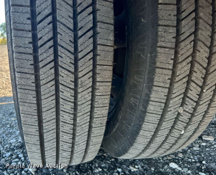 image for item KH9596 2016 Dodge Ram 3500HD  utility bed pickup truck