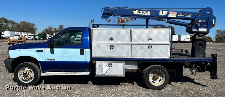 image for item KH9600 2003 Ford F550 XL Super Duty flatbed truck