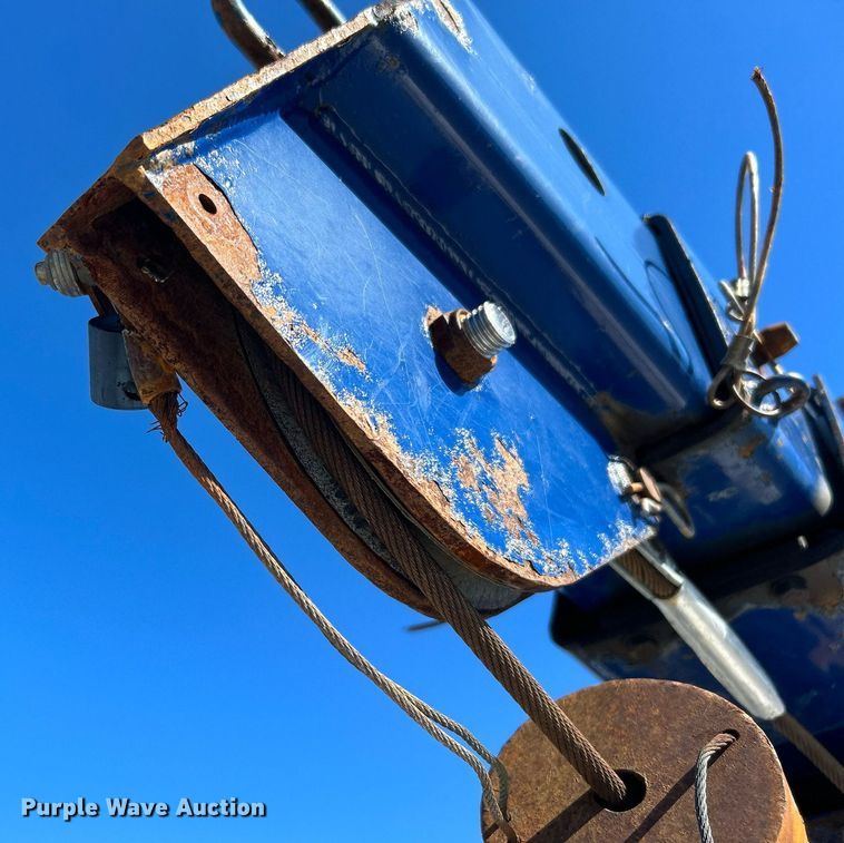 image for item KH9600 2003 Ford F550 XL Super Duty flatbed truck