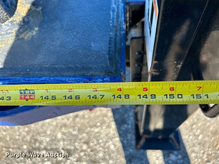 image for item KH9600 2003 Ford F550 XL Super Duty flatbed truck