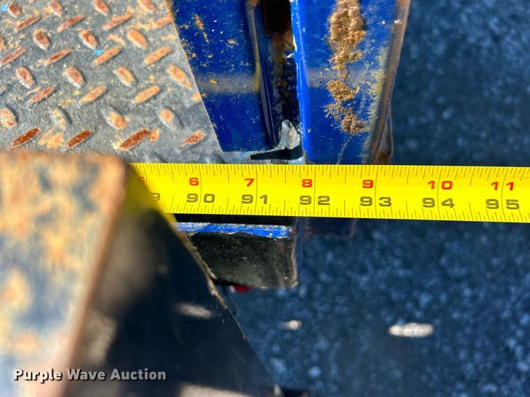 image for item KH9600 2003 Ford F550 XL Super Duty flatbed truck