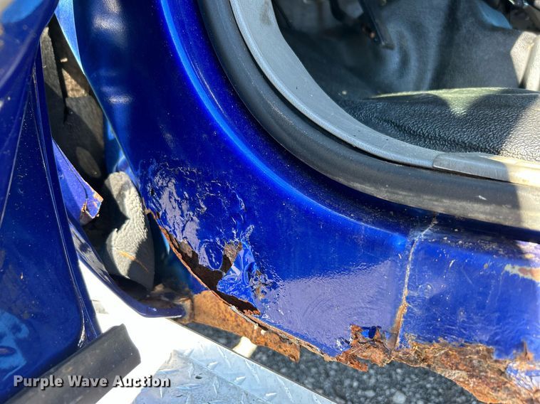 image for item KH9600 2003 Ford F550 XL Super Duty flatbed truck