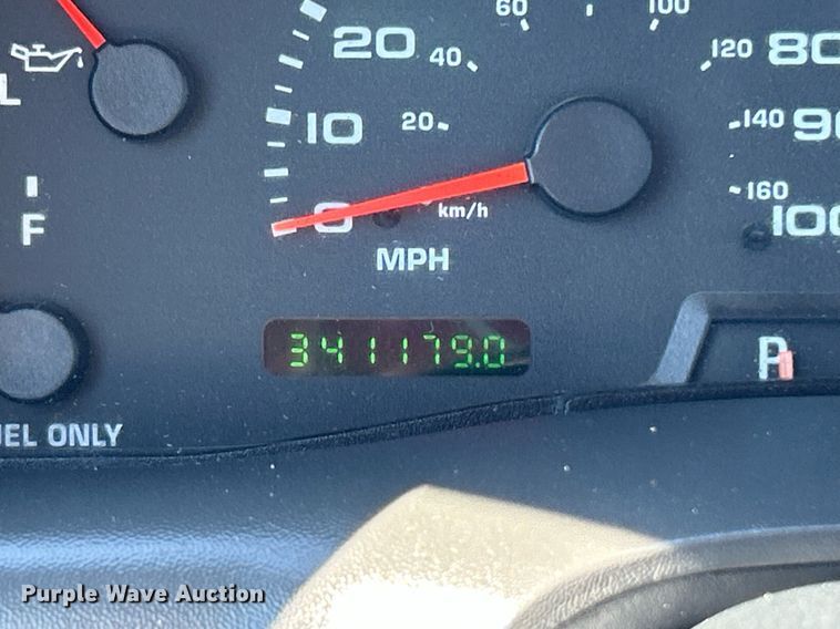 image for item KH9600 2003 Ford F550 XL Super Duty flatbed truck