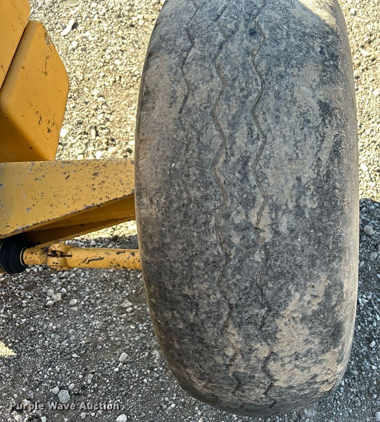 image for item KH9608 Ford 455C  backhoe