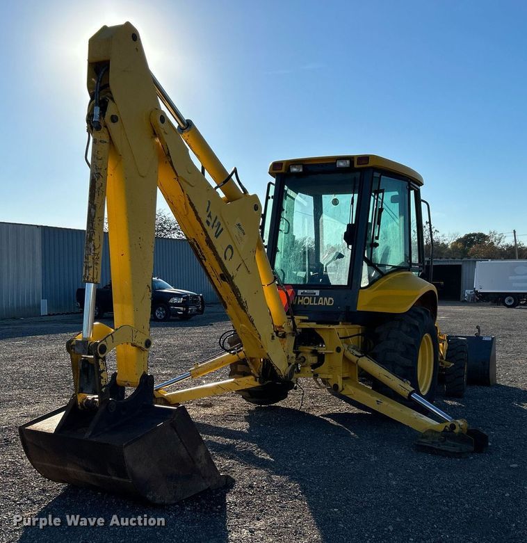 image for item KH9612 2000 New Holland LB75  backhoe