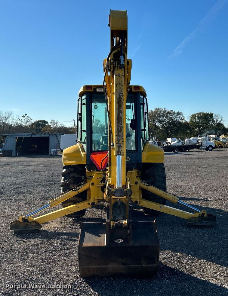 image for item KH9612 2000 New Holland LB75  backhoe