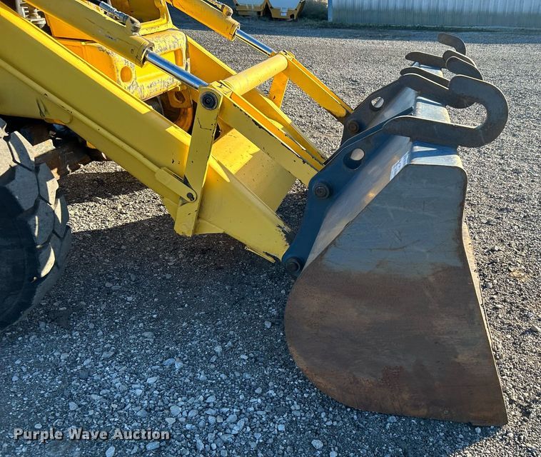 image for item KH9612 2000 New Holland LB75  backhoe
