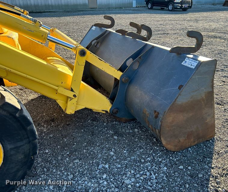 image for item KH9612 2000 New Holland LB75  backhoe