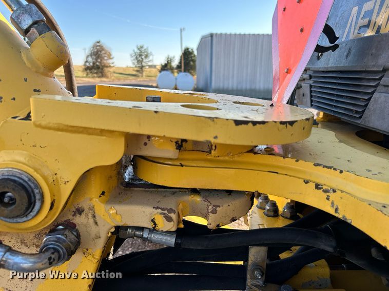 image for item KH9612 2000 New Holland LB75  backhoe