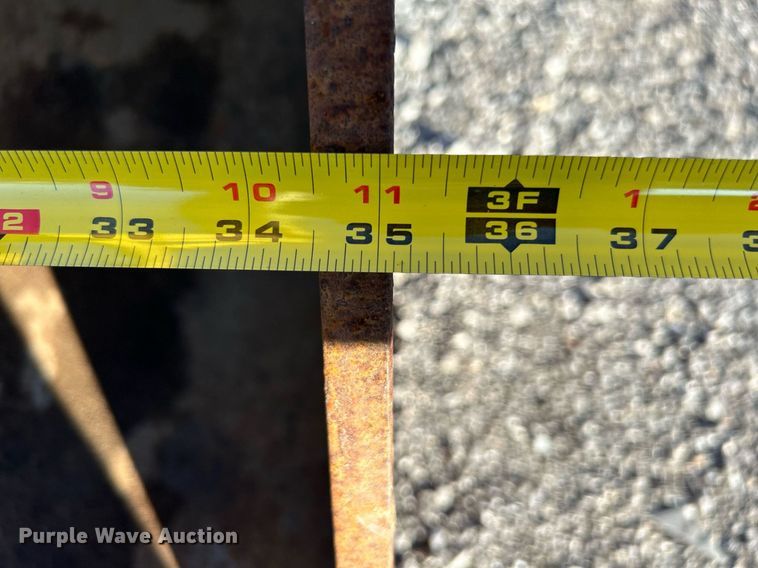 image for item KH9612 2000 New Holland LB75  backhoe