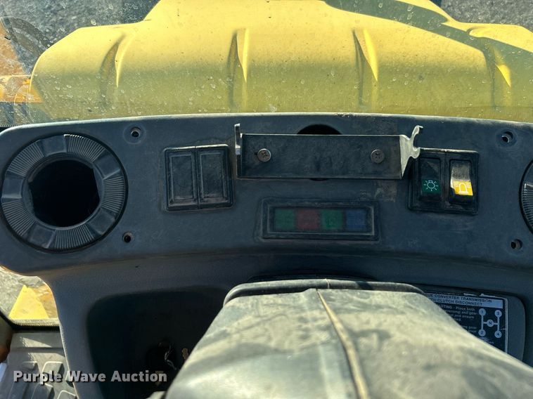 image for item KH9612 2000 New Holland LB75  backhoe