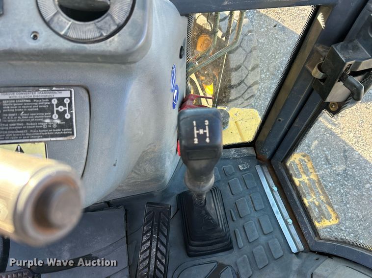 image for item KH9612 2000 New Holland LB75  backhoe