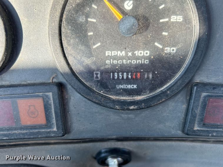 image for item KH9612 2000 New Holland LB75  backhoe