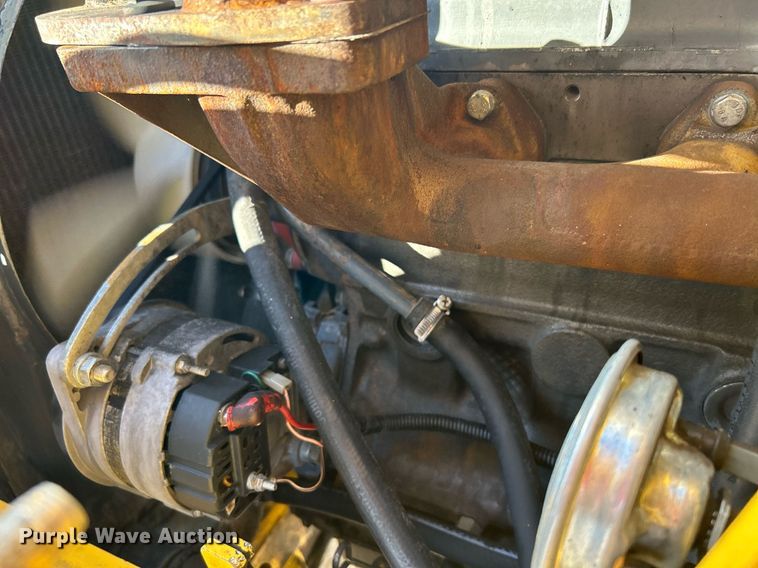 image for item KH9612 2000 New Holland LB75  backhoe