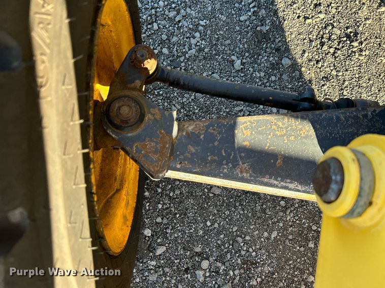 image for item KH9612 2000 New Holland LB75  backhoe