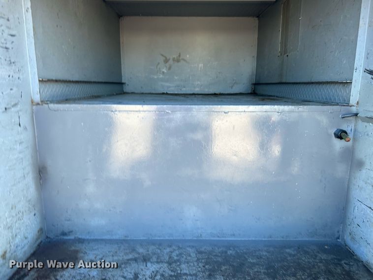 image for item KH9615 2009 International 7400  digger derrick truck