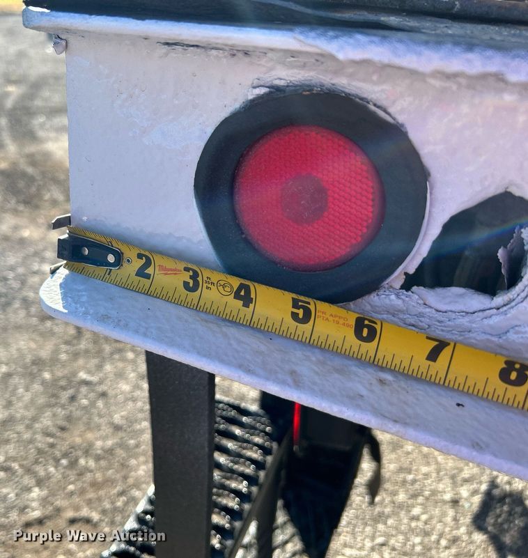 image for item KH9615 2009 International 7400  digger derrick truck