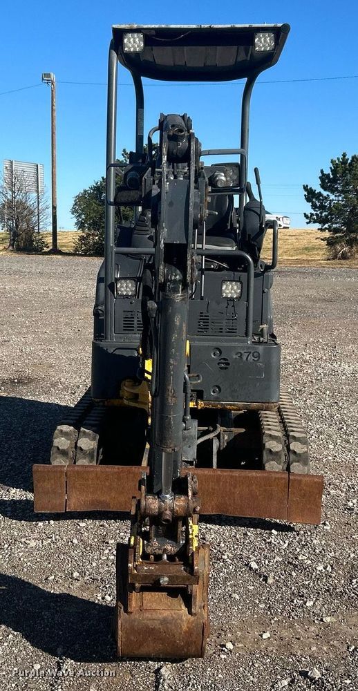 image for item KH9625 2010  John Deere 17D  mini excavator