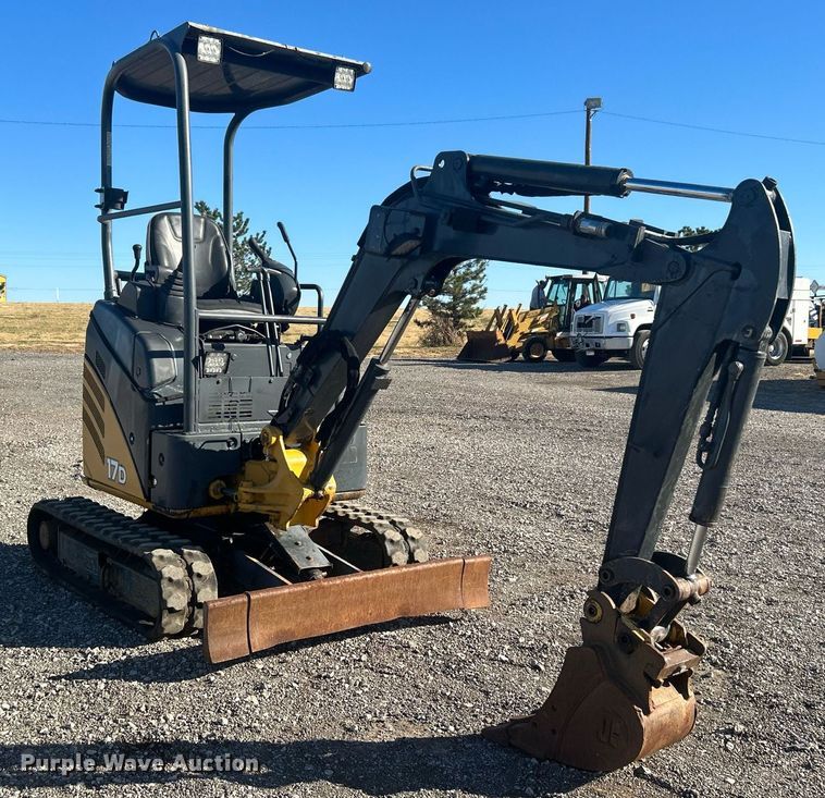 image for item KH9625 2010  John Deere 17D  mini excavator