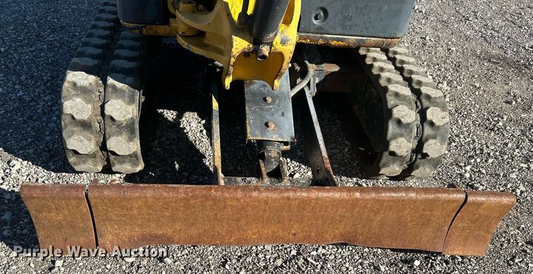 image for item KH9625 2010  John Deere 17D  mini excavator