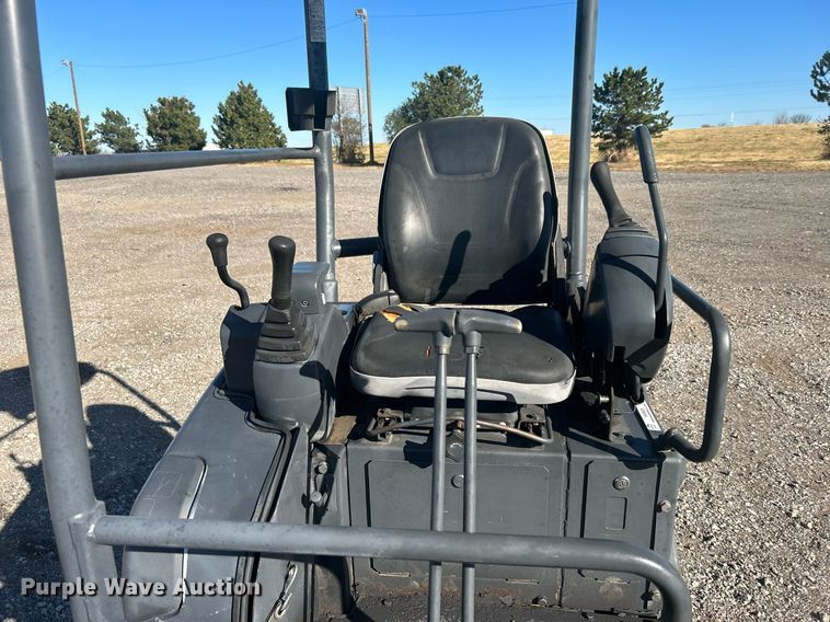 image for item KH9625 2010  John Deere 17D  mini excavator