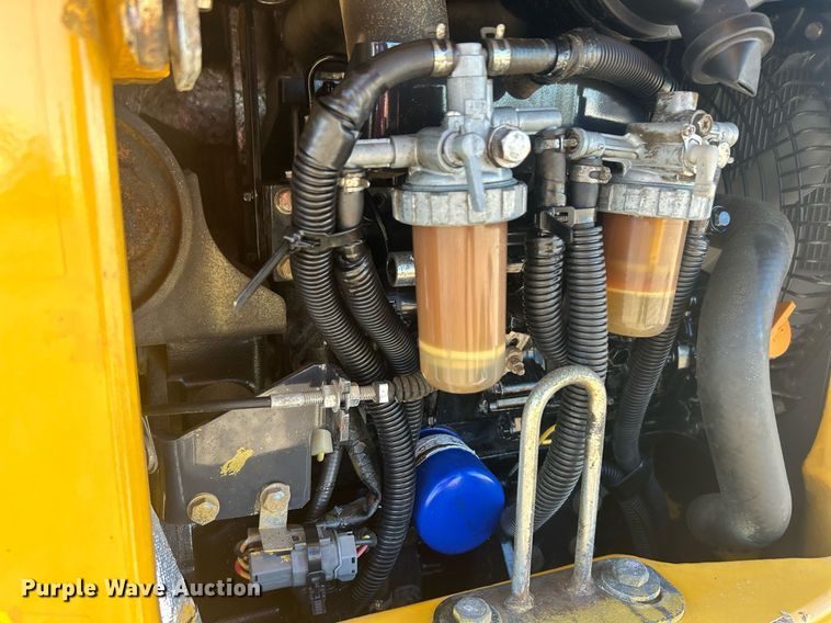 image for item KH9625 2010  John Deere 17D  mini excavator