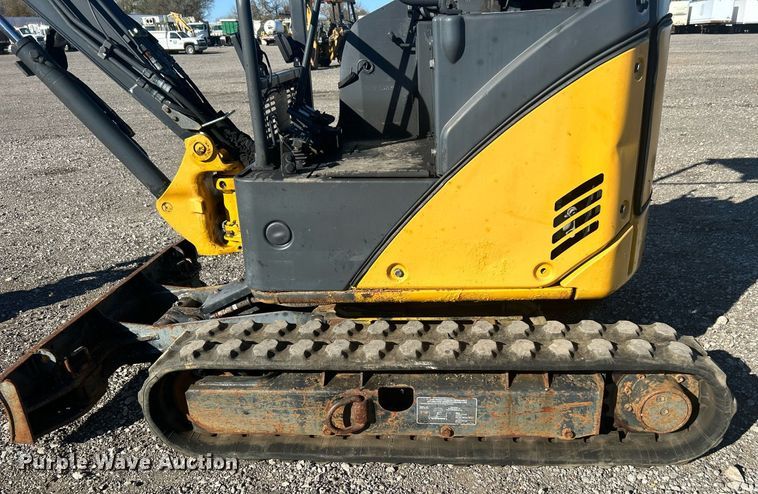 image for item KH9625 2010  John Deere 17D  mini excavator