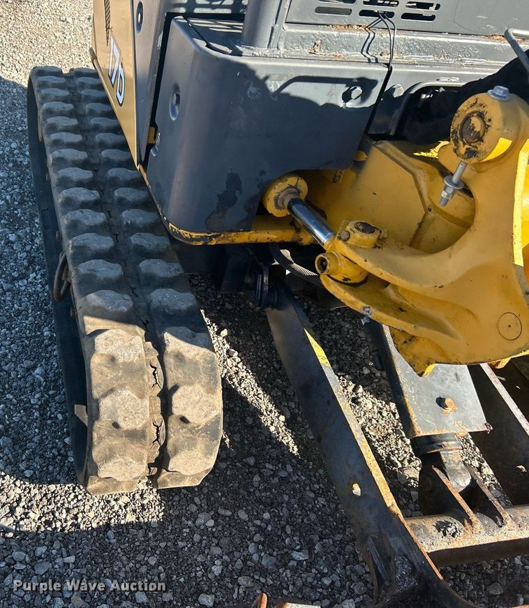 image for item KH9625 2010  John Deere 17D  mini excavator